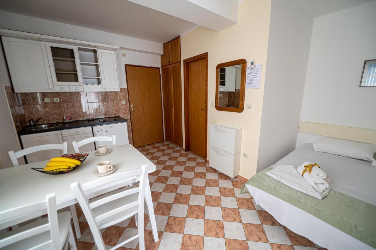 Apartmani Marin No1. Vodice Buitenkant foto
