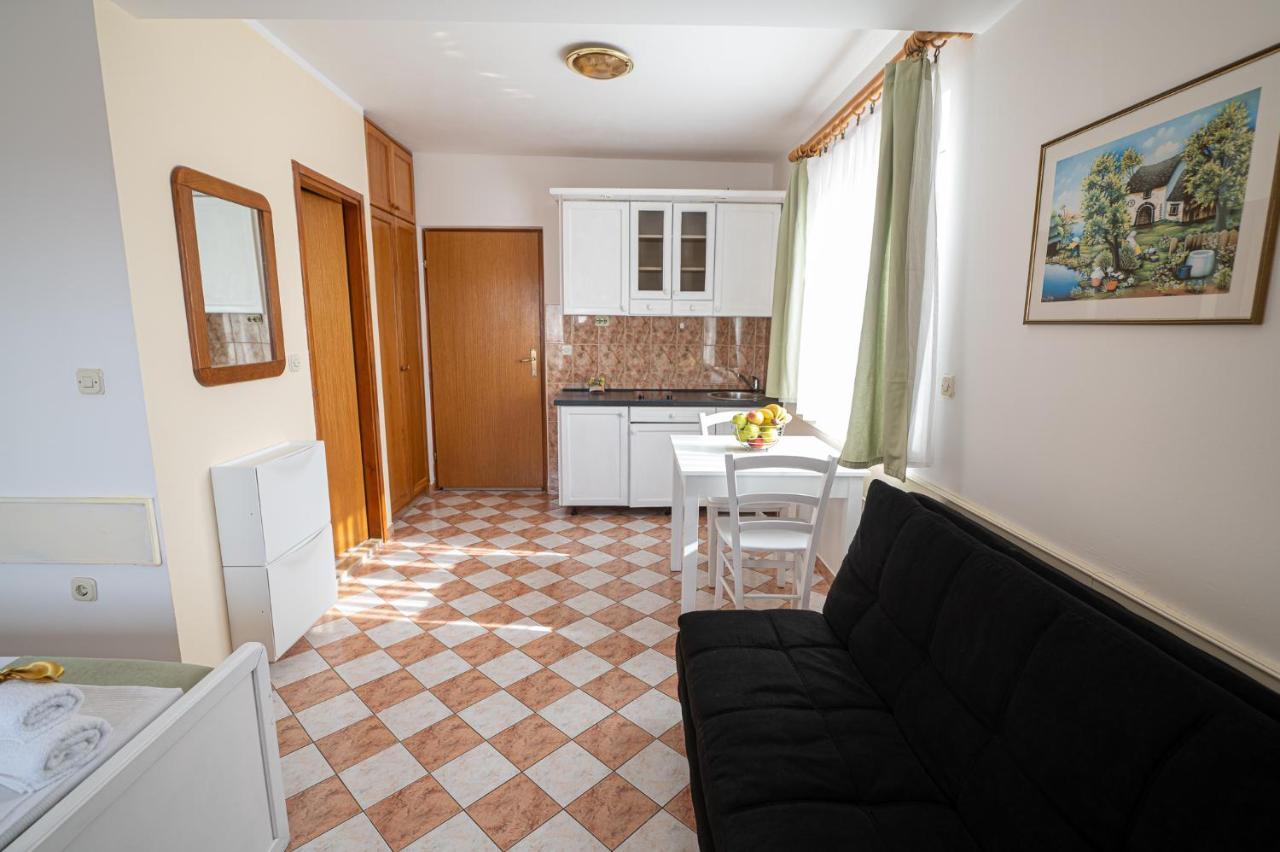 Apartmani Marin No1. Vodice Buitenkant foto