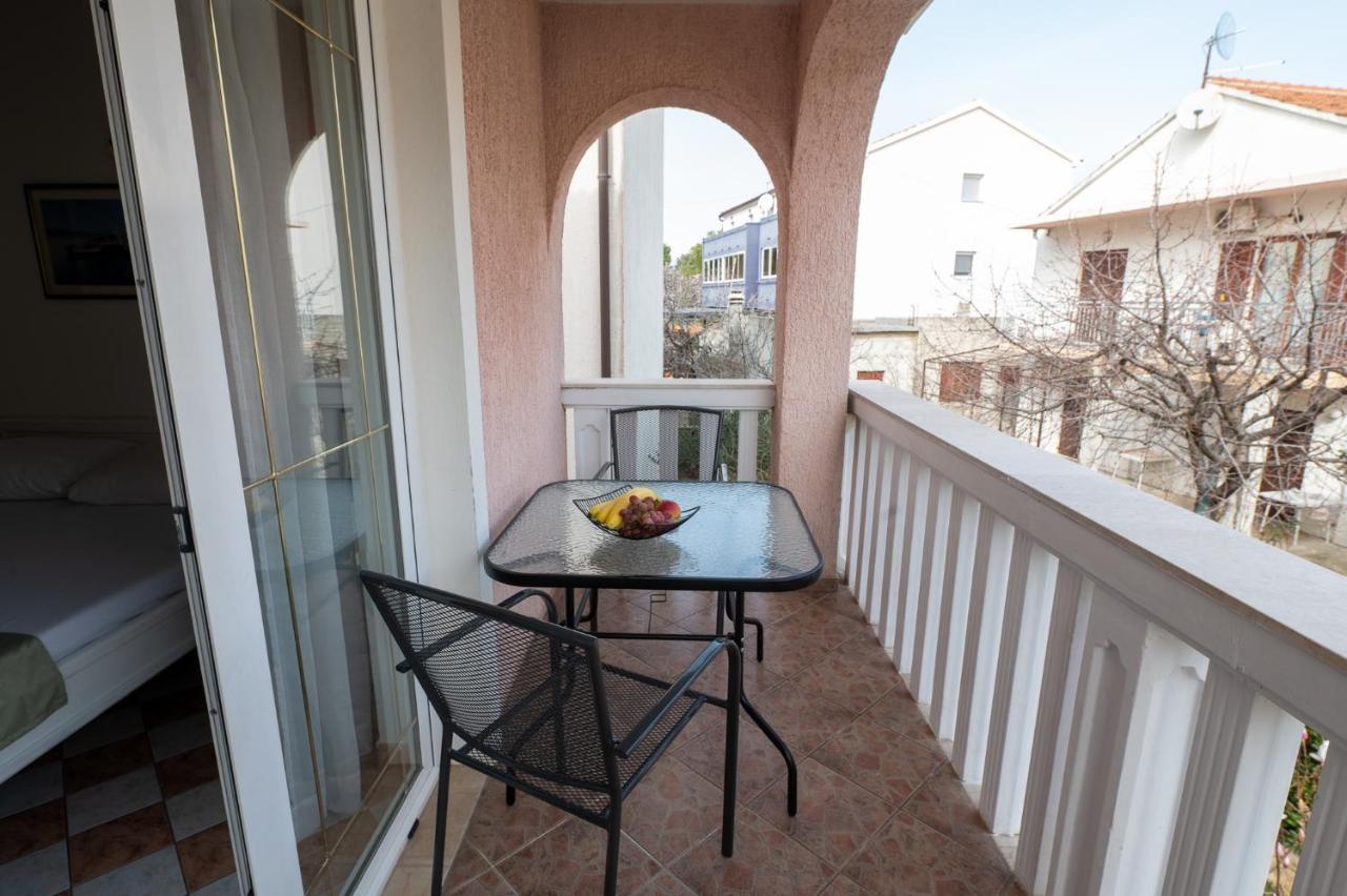 Apartmani Marin No1. Vodice Buitenkant foto