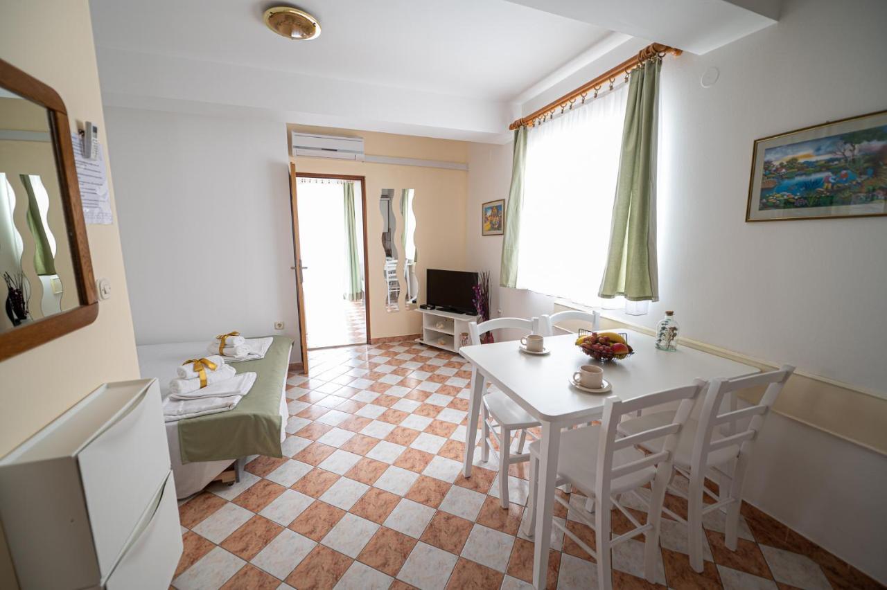 Apartmani Marin No1. Vodice Buitenkant foto