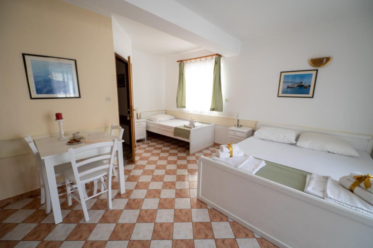 Apartmani Marin No1. Vodice Buitenkant foto